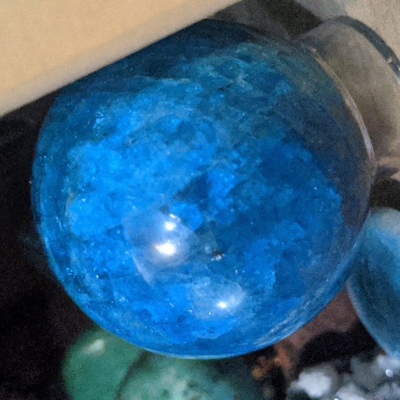 Miss PERFECT APATITE SPHERE - Picture 2 of 3